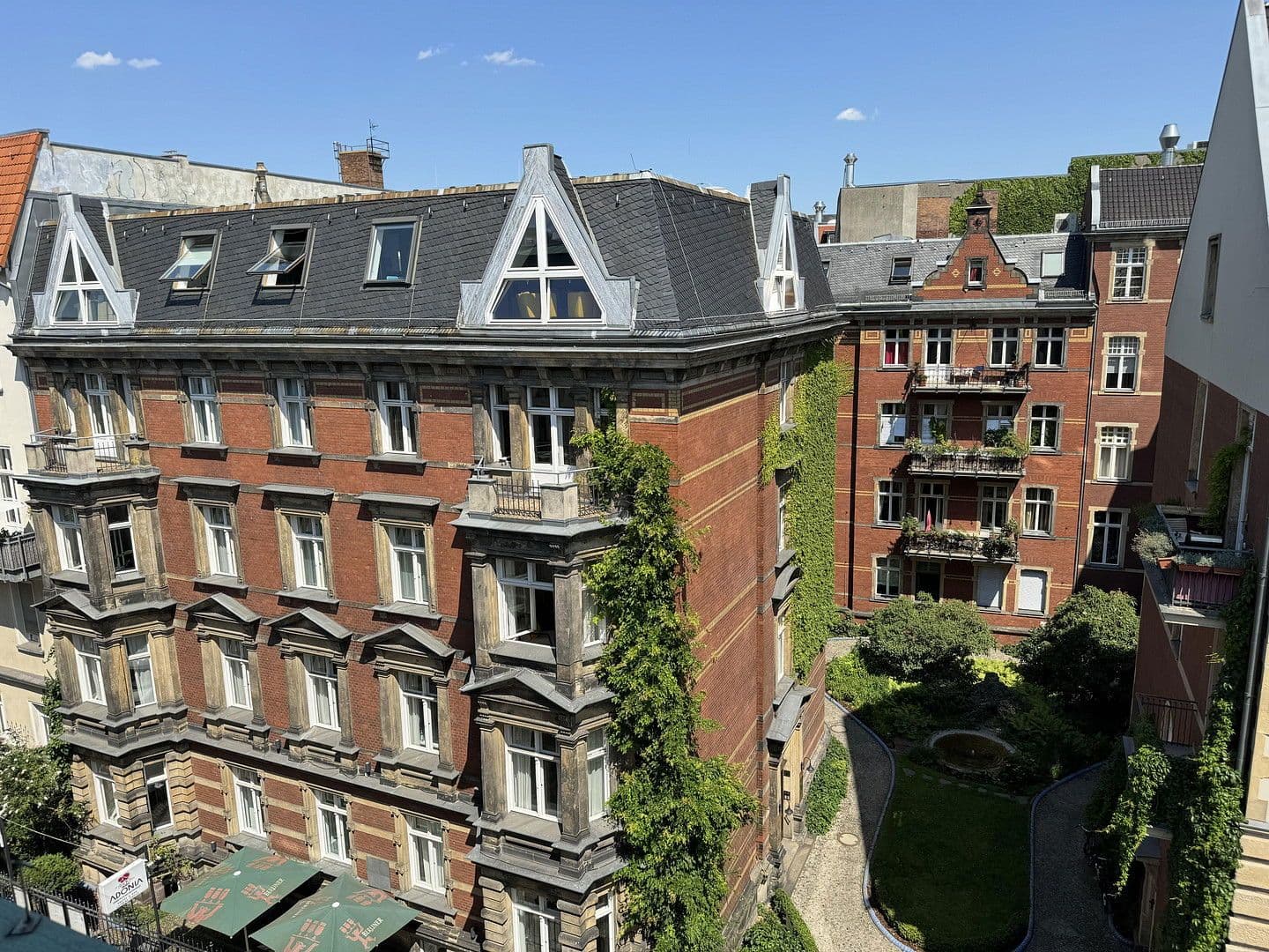 Predaj bytu 5-izbový 198 m², Albrechtstraße, Berlin, Berlín Predaj bytu 5-izbový 198 m², Albrechtstraße, Berlin, Berlín