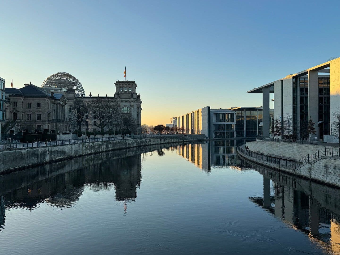 Predaj bytu 5-izbový 198 m², Albrechtstraße, Berlin, Berlín Predaj bytu 5-izbový 198 m², Albrechtstraße, Berlin, Berlín