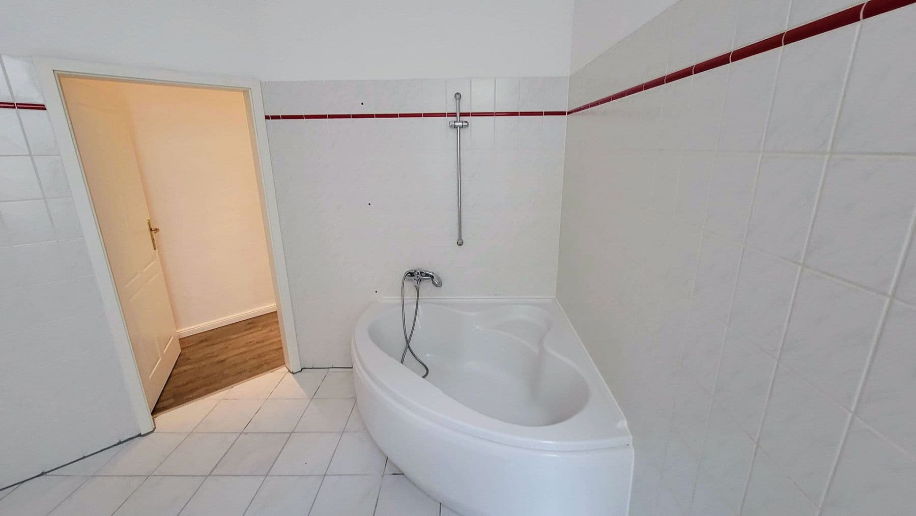 Prenájom bytu 3-izbový 57 m², Abendstr. 16b, Magdeburg, Sasko-Anhaltsko Prenájom bytu 3-izbový 57 m², Abendstr. 16b, Magdeburg, Sasko-Anhaltsko