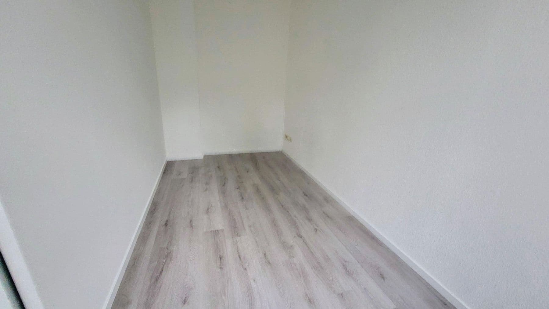 Prenájom bytu 3-izbový 57 m², Abendstr. 16b, Magdeburg, Sasko-Anhaltsko Prenájom bytu 3-izbový 57 m², Abendstr. 16b, Magdeburg, Sasko-Anhaltsko