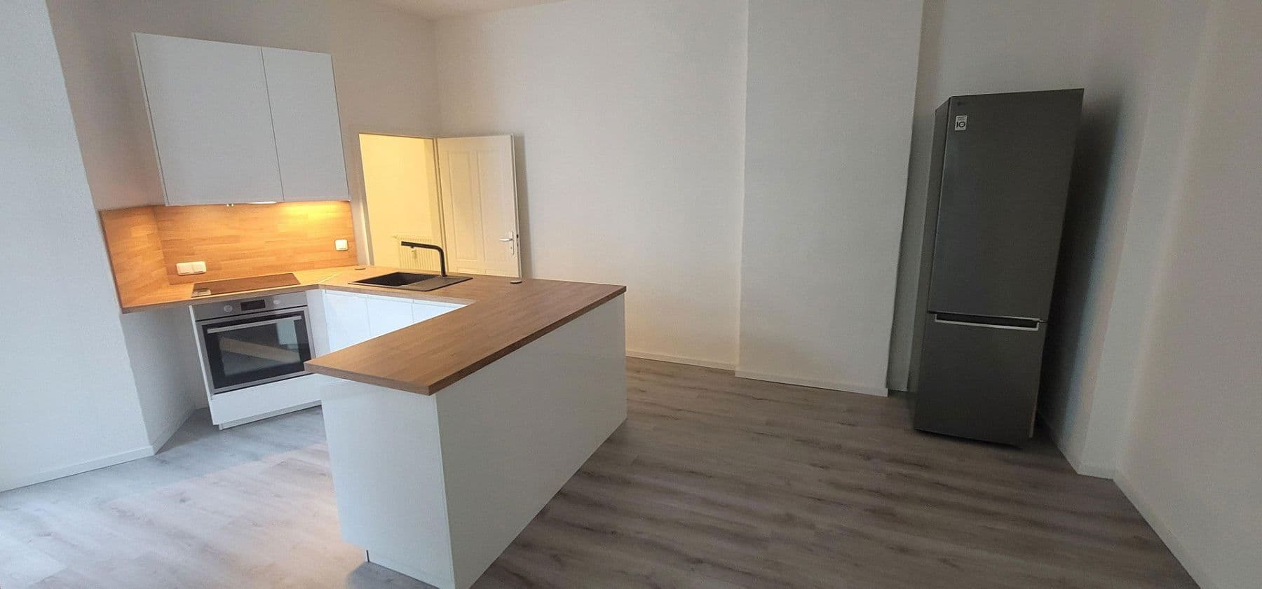 Prenájom bytu 3-izbový 57 m², Abendstr. 16b, Magdeburg, Sasko-Anhaltsko Prenájom bytu 3-izbový 57 m², Abendstr. 16b, Magdeburg, Sasko-Anhaltsko