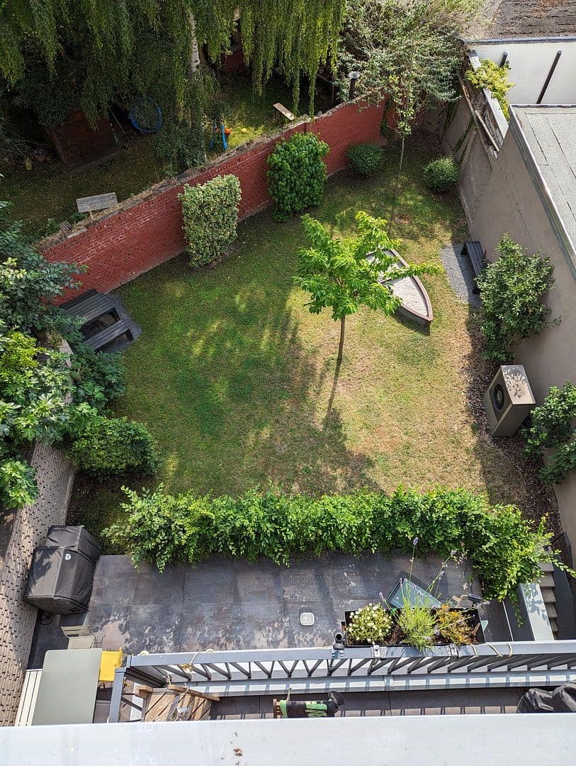 Prenájom bytu 2-izbový 76 m², Iltisstr. 69, Köln, Severné Porýnie - Westfálsko Prenájom bytu 2-izbový 76 m², Iltisstr. 69, Köln, Severné Porýnie - Westfálsko