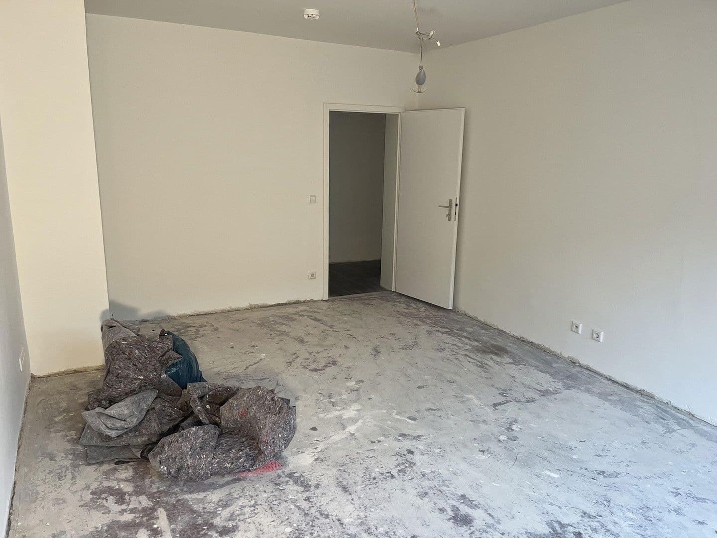 Prenájom bytu 3-izbový 92 m², St.-Anton-Str. 21, Krefeld, Severné Porýnie - Westfálsko Prenájom bytu 3-izbový 92 m², St.-Anton-Str. 21, Krefeld, Severné Porýnie - Westfálsko