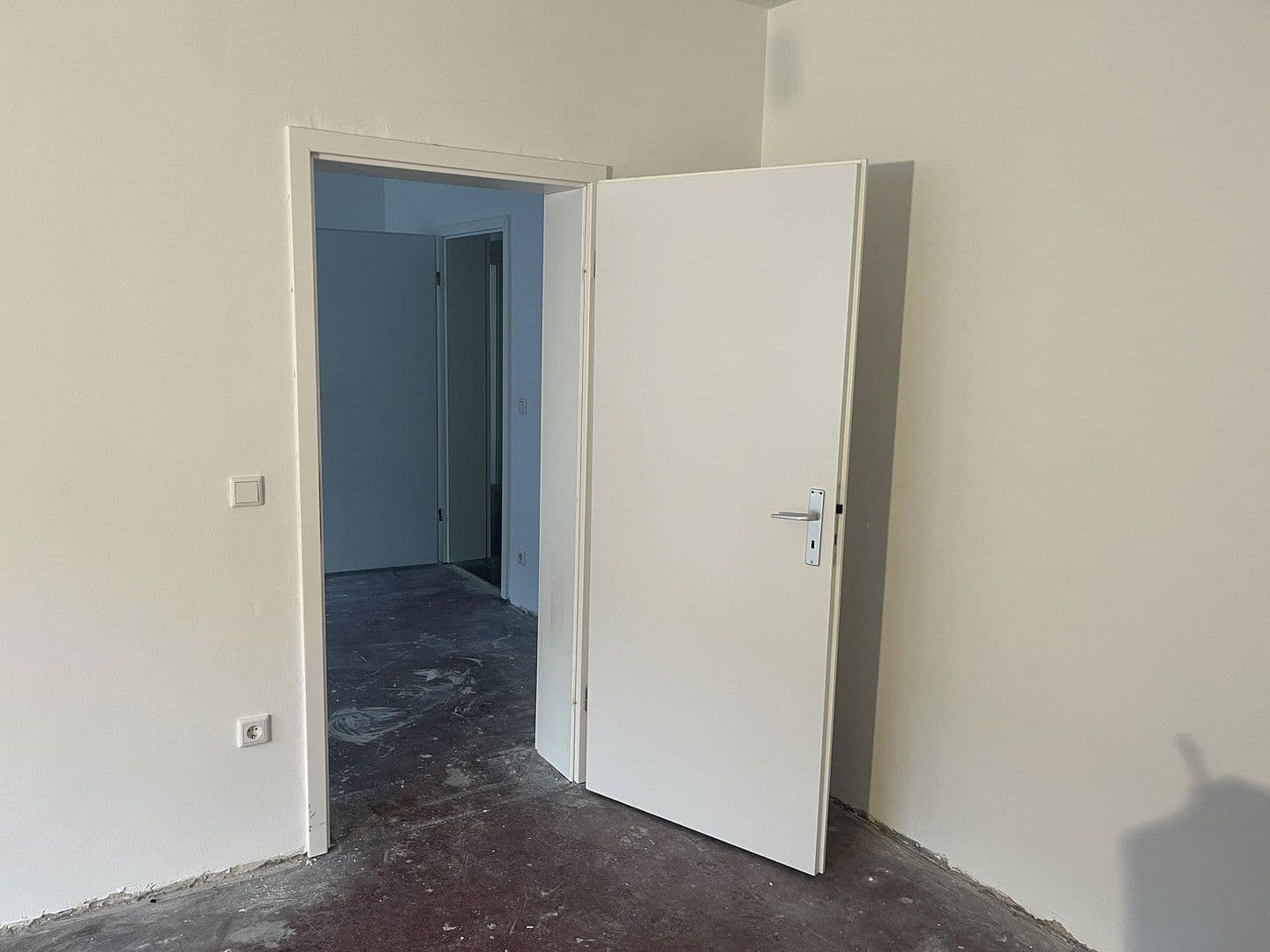 Prenájom bytu 3-izbový 92 m², St.-Anton-Str. 21, Krefeld, Severné Porýnie - Westfálsko Prenájom bytu 3-izbový 92 m², St.-Anton-Str. 21, Krefeld, Severné Porýnie - Westfálsko