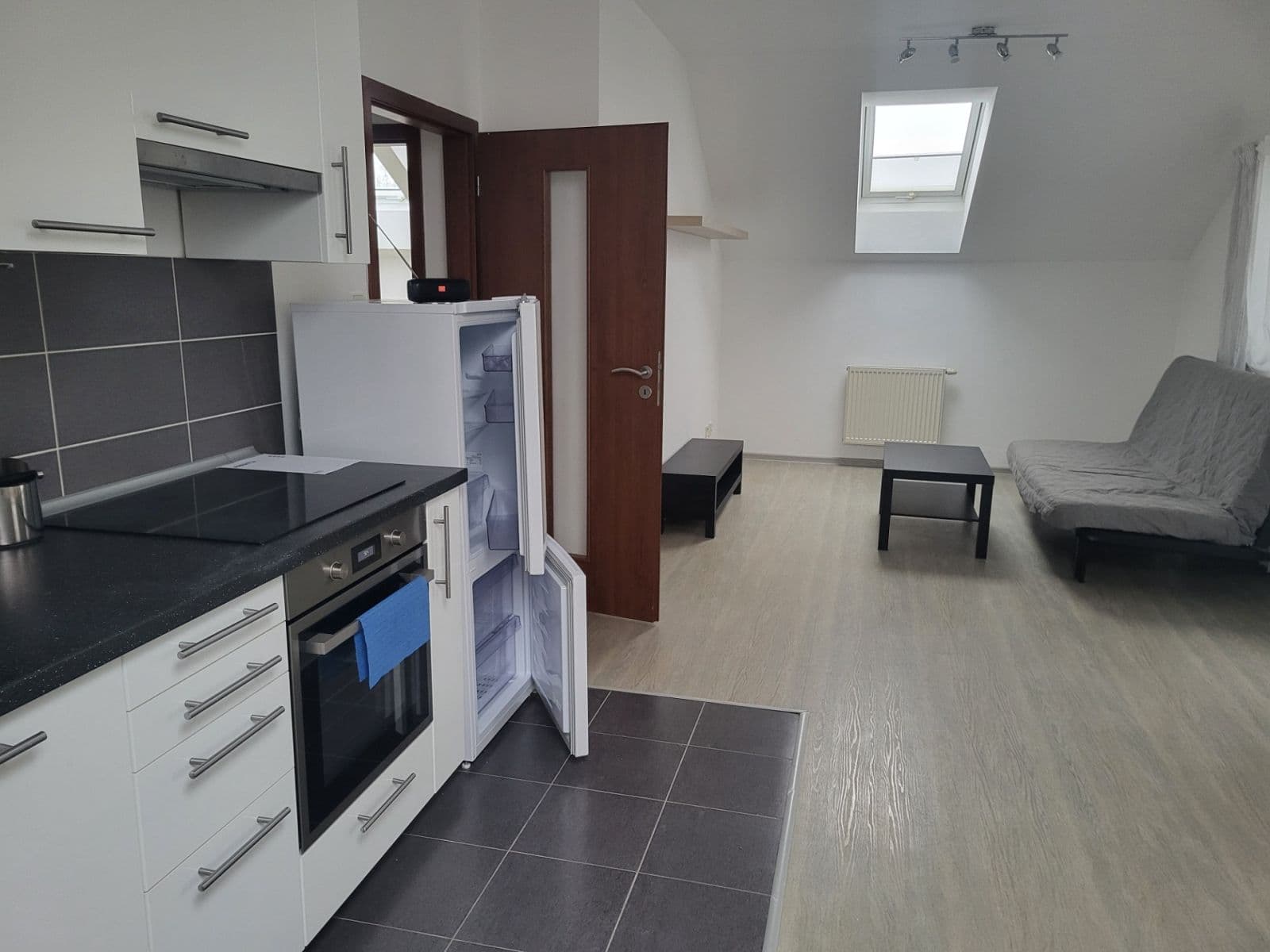 Prenájom bytu 2-izbový 50 m², Nádražní, Zbuzany, Středočeský kraj Prenájom bytu 2-izbový 50 m², Nádražní, Zbuzany, Středočeský kraj