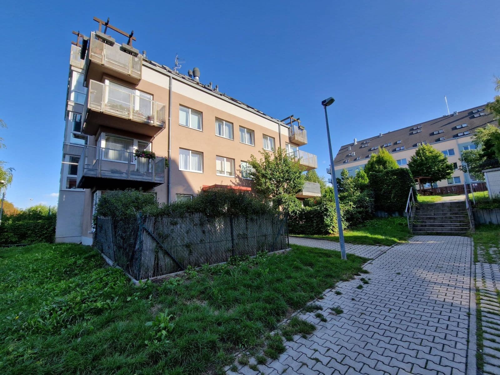 Prenájom bytu 3-izbový 76 m², Herlíkovická, Praha, Praha Prenájom bytu 3-izbový 76 m², Herlíkovická, Praha, Praha