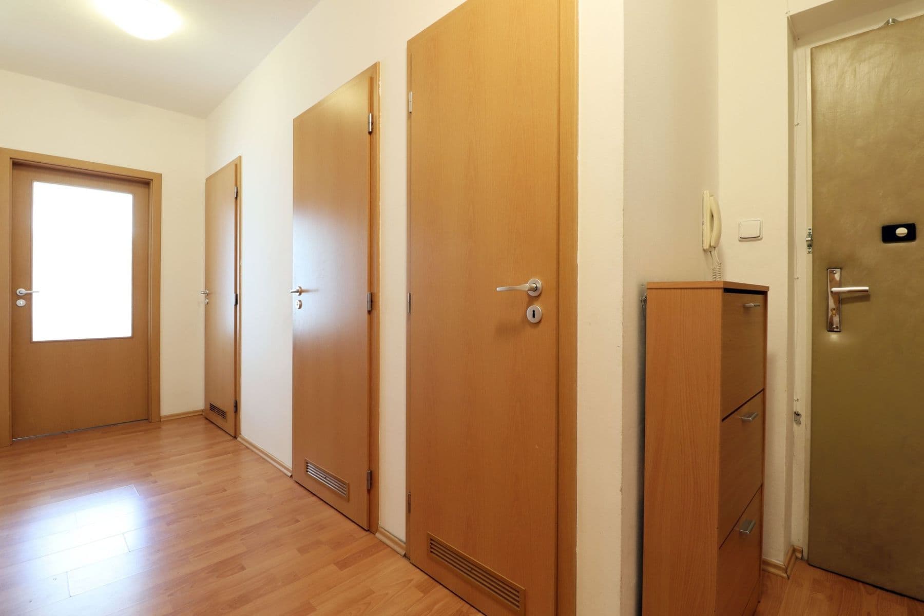 Prenájom bytu 3-izbový 76 m², Herlíkovická, Praha, Praha Prenájom bytu 3-izbový 76 m², Herlíkovická, Praha, Praha