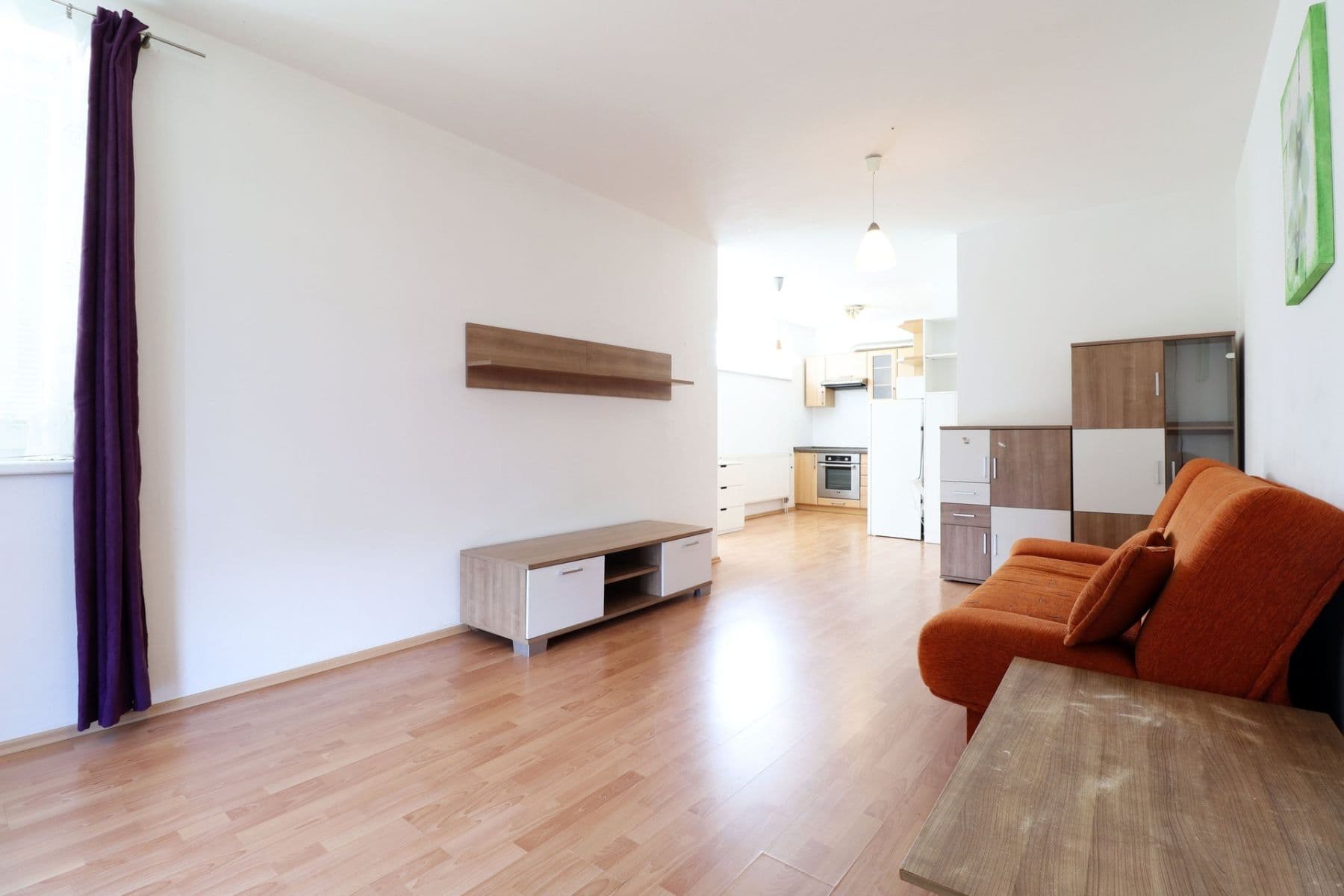 Prenájom bytu 3-izbový 76 m², Herlíkovická, Praha, Praha Prenájom bytu 3-izbový 76 m², Herlíkovická, Praha, Praha