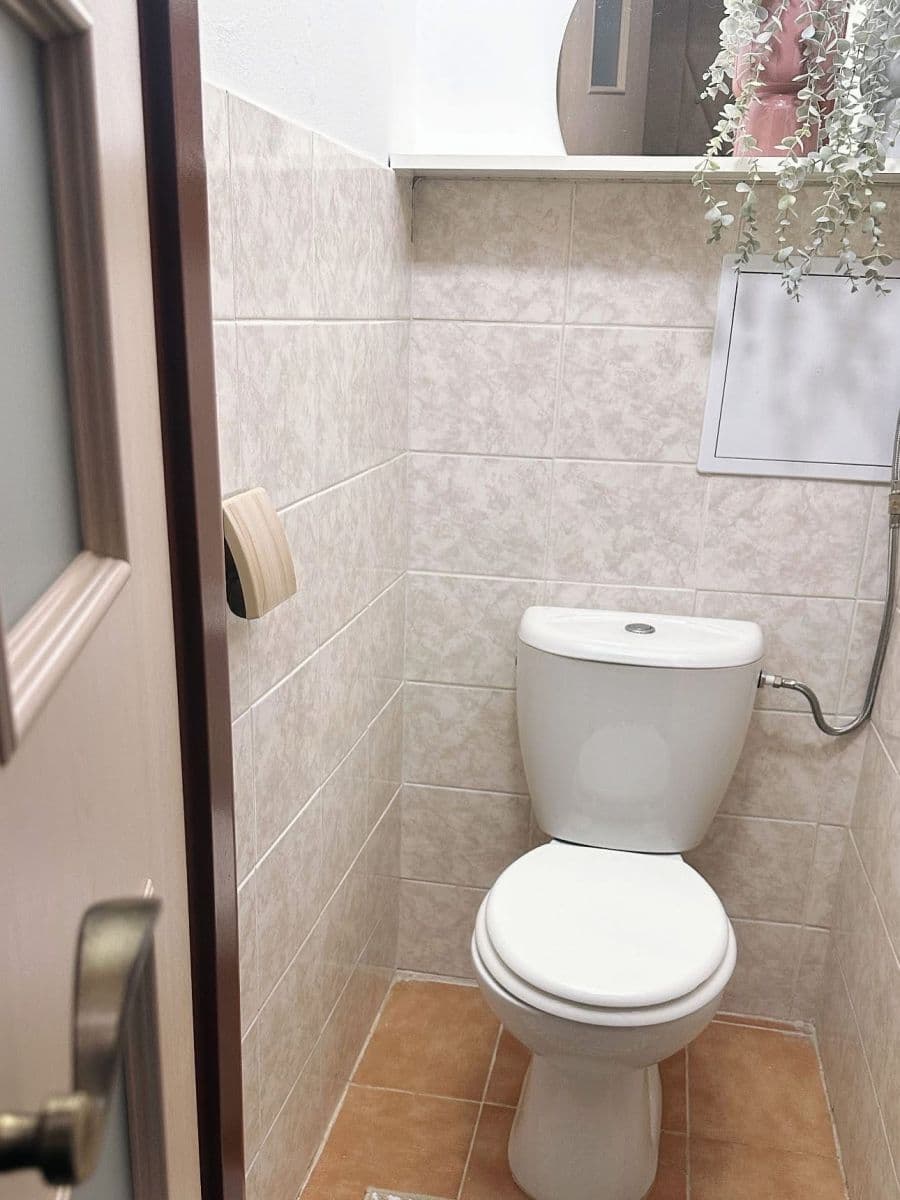 Predaj bytu 1-izbový 39 m², Na Louce, Králův Dvůr, Středočeský kraj Predaj bytu 1-izbový 39 m², Na Louce, Králův Dvůr, Středočeský kraj