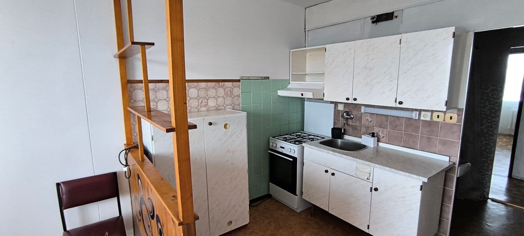 Prenájom bytu 3-izbový 82 m², nám. Republiky, Neratovice, Středočeský kraj Prenájom bytu 3-izbový 82 m², nám. Republiky, Neratovice, Středočeský kraj