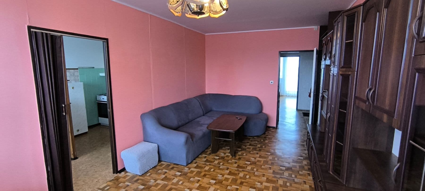 Prenájom bytu 3-izbový 82 m², nám. Republiky, Neratovice, Středočeský kraj Prenájom bytu 3-izbový 82 m², nám. Republiky, Neratovice, Středočeský kraj