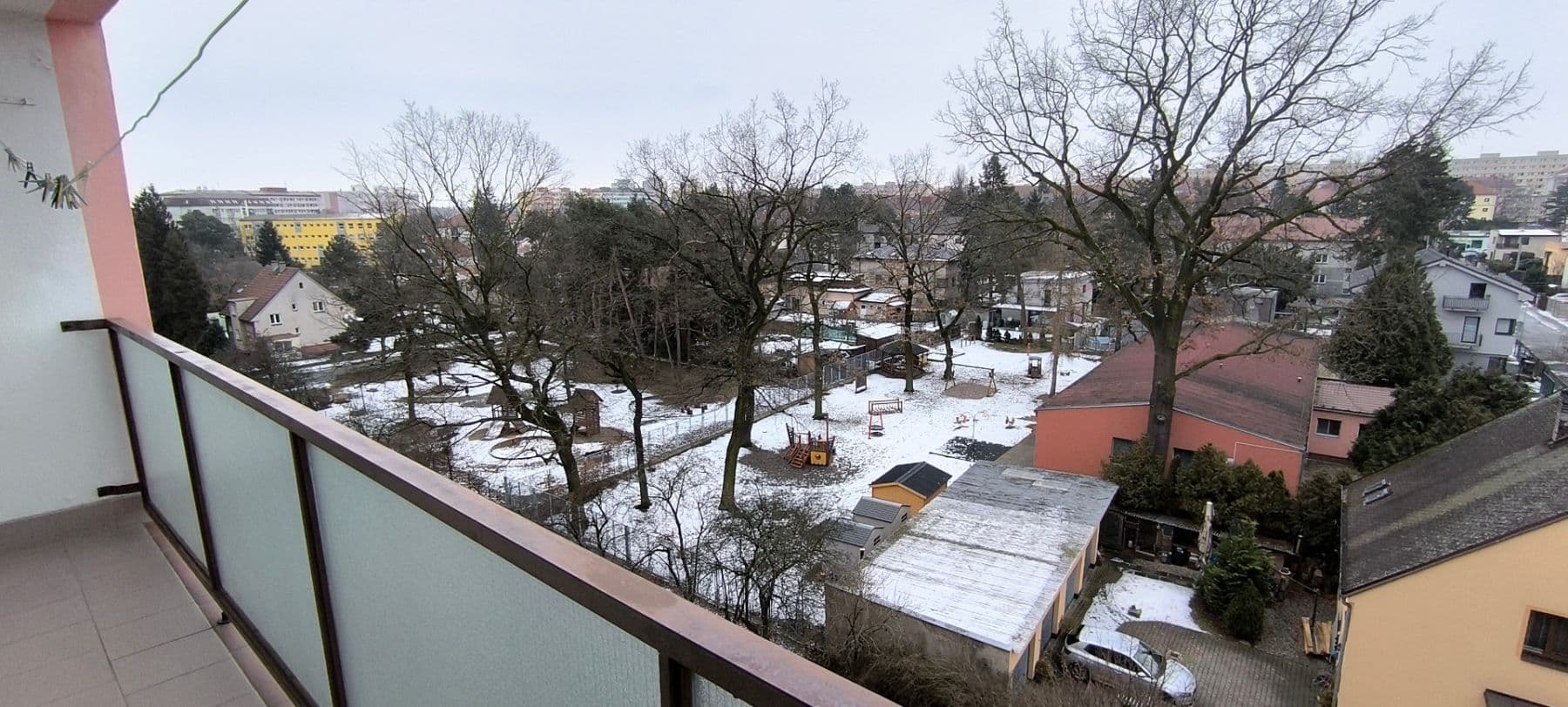 Prenájom bytu 3-izbový 82 m², nám. Republiky, Neratovice, Středočeský kraj Prenájom bytu 3-izbový 82 m², nám. Republiky, Neratovice, Středočeský kraj