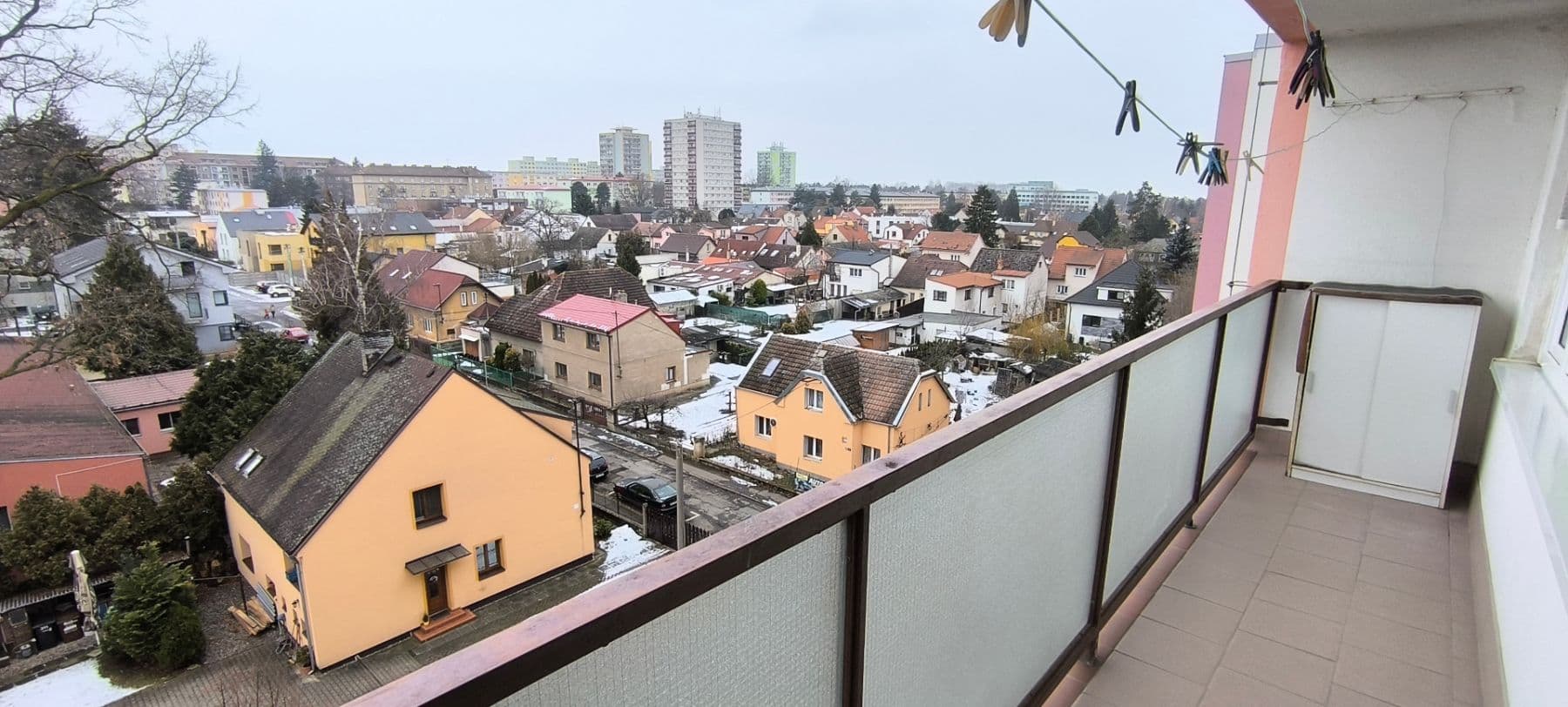 Prenájom bytu 3-izbový 82 m², nám. Republiky, Neratovice, Středočeský kraj Prenájom bytu 3-izbový 82 m², nám. Republiky, Neratovice, Středočeský kraj