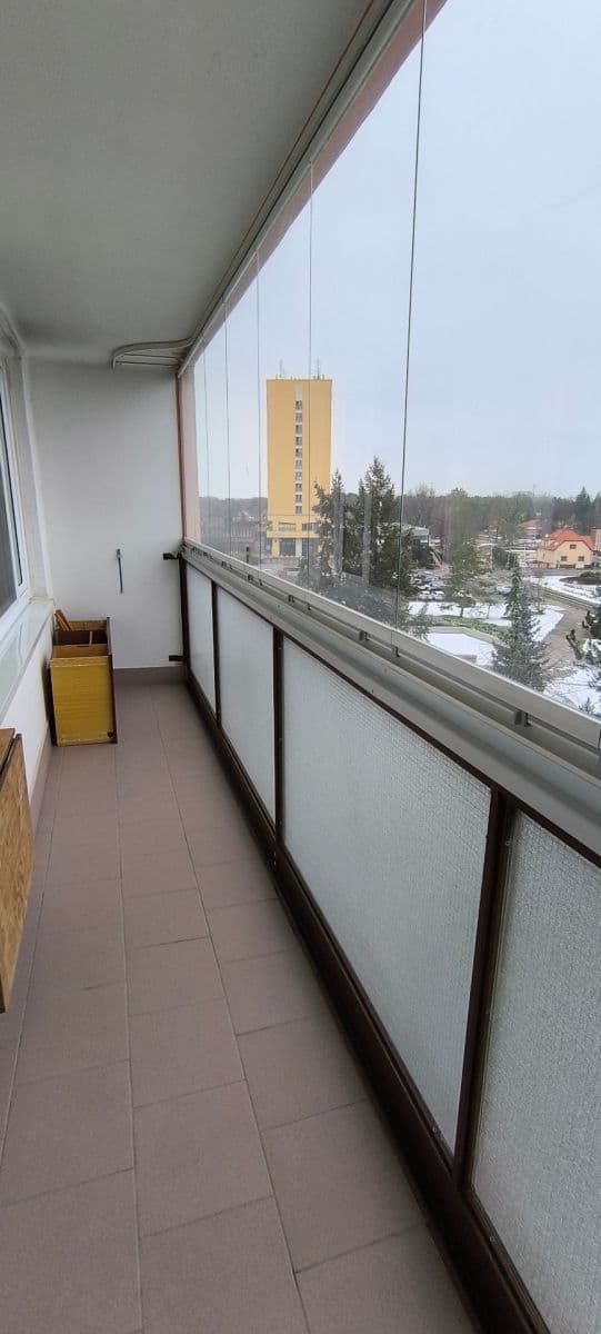 Prenájom bytu 3-izbový 82 m², nám. Republiky, Neratovice, Středočeský kraj Prenájom bytu 3-izbový 82 m², nám. Republiky, Neratovice, Středočeský kraj