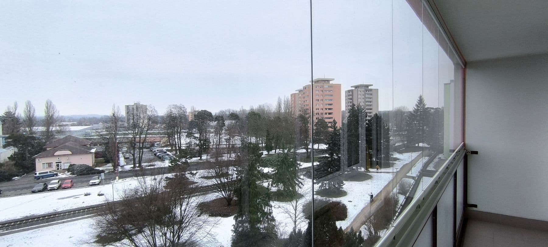 Prenájom bytu 3-izbový 82 m², nám. Republiky, Neratovice, Středočeský kraj Prenájom bytu 3-izbový 82 m², nám. Republiky, Neratovice, Středočeský kraj