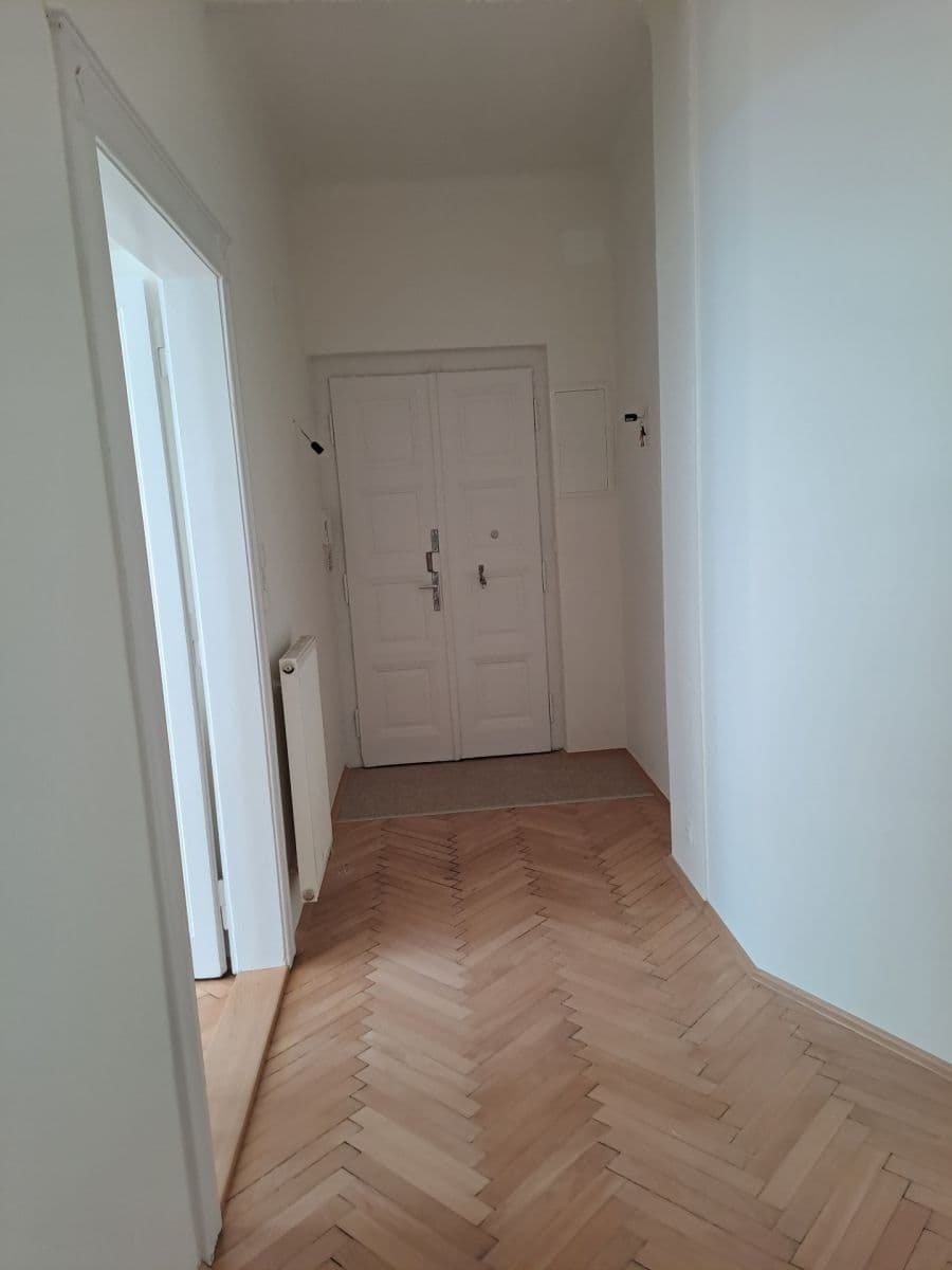 Prenájom bytu 2-izbový 85 m², Janovského, Praha, Praha Prenájom bytu 2-izbový 85 m², Janovského, Praha, Praha
