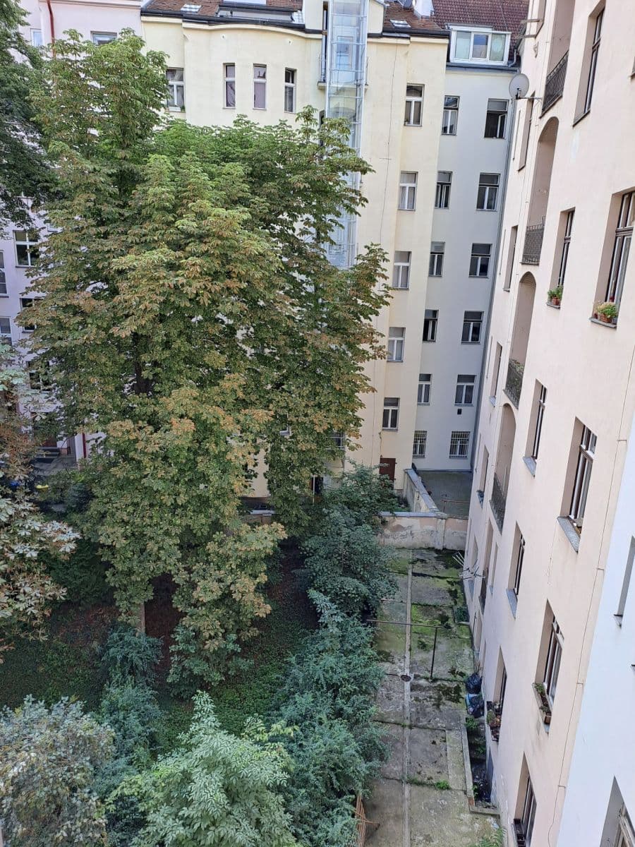 Prenájom bytu 2-izbový 85 m², Janovského, Praha, Praha Prenájom bytu 2-izbový 85 m², Janovského, Praha, Praha