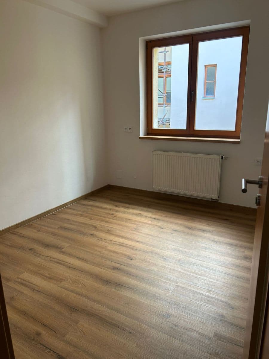 Prenájom bytu 1-izbový 23 m², Seifertova, Praha, Praha Prenájom bytu 1-izbový 23 m², Seifertova, Praha, Praha
