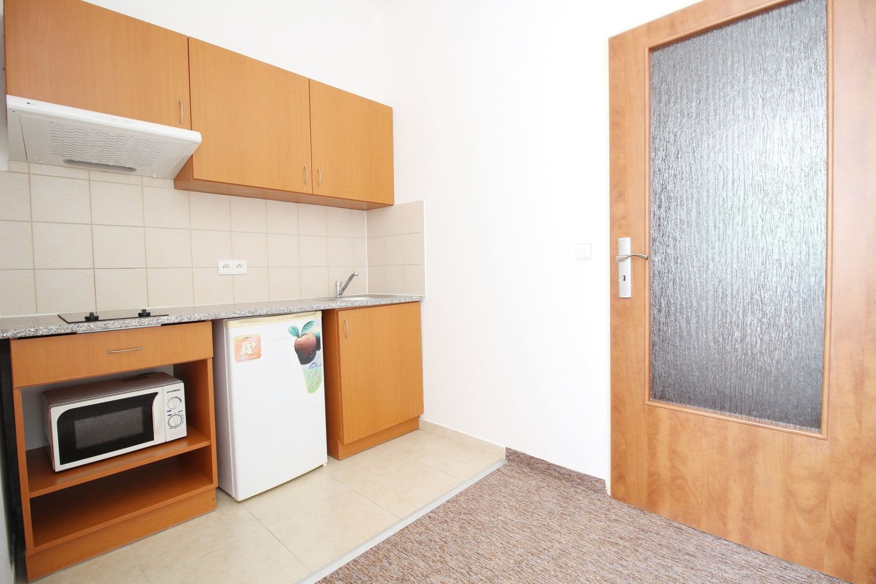 Prenájom bytu 1-izbový 27 m², Otvovice, Středočeský kraj Prenájom bytu 1-izbový 27 m², Otvovice, Středočeský kraj