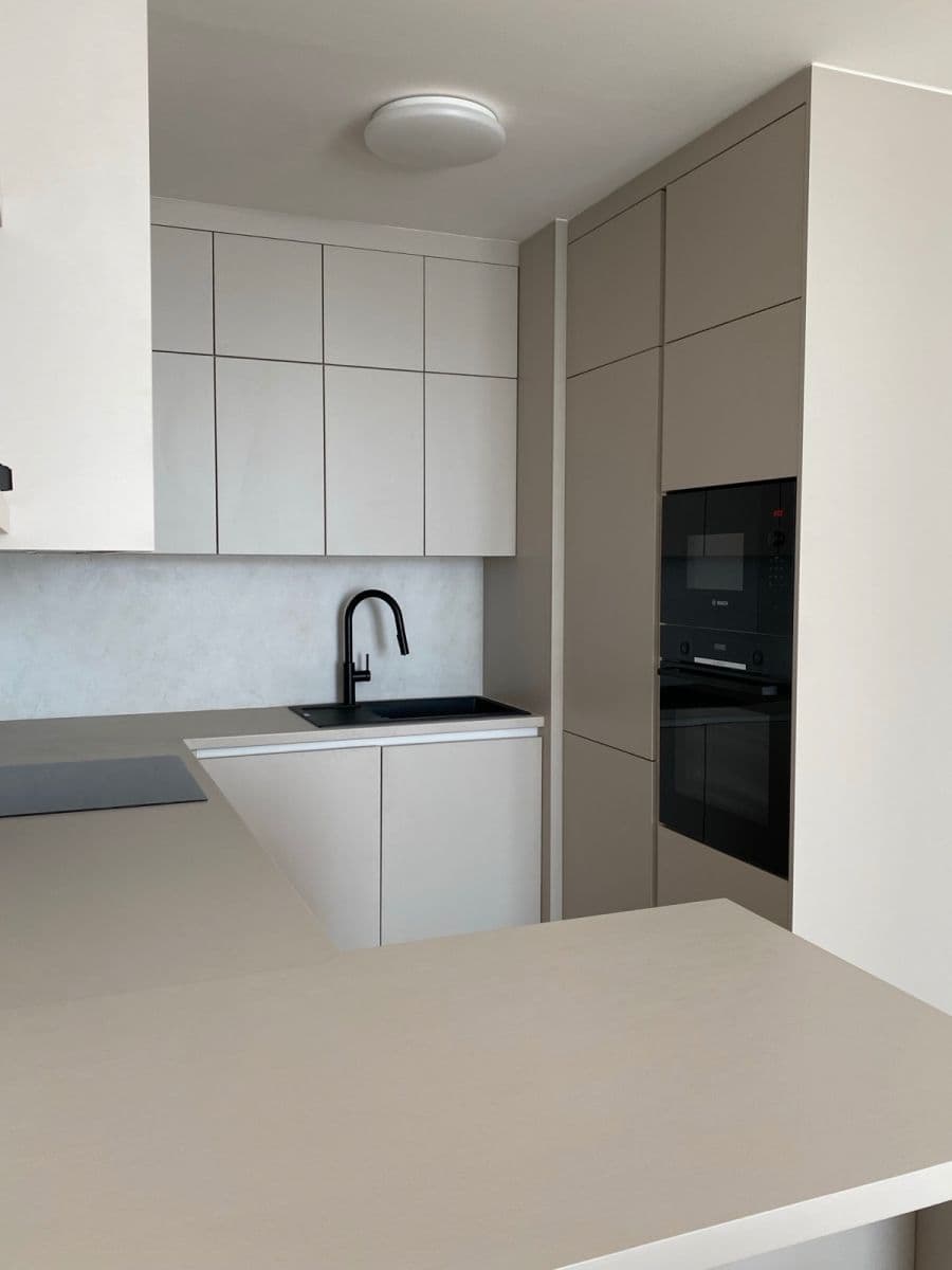 Prenájom bytu 2-izbový 60 m², U Zvonařky, Praha, Praha Prenájom bytu 2-izbový 60 m², U Zvonařky, Praha, Praha