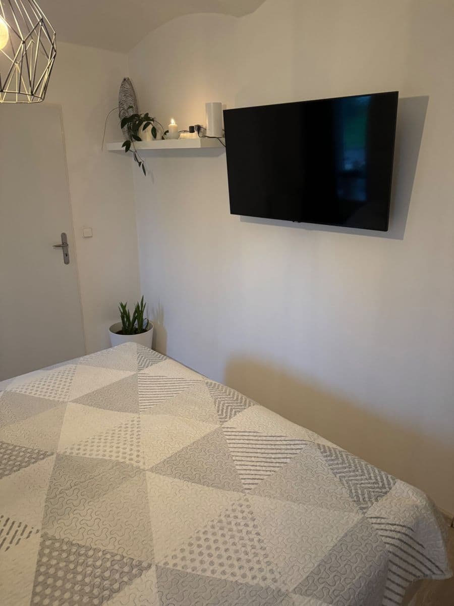 Predaj domu 185 m², pozemek 2.075 m², Vlkov pod Oškobrhem, Středočeský kraj Predaj domu 185 m², pozemek 2.075 m², Vlkov pod Oškobrhem, Středočeský kraj