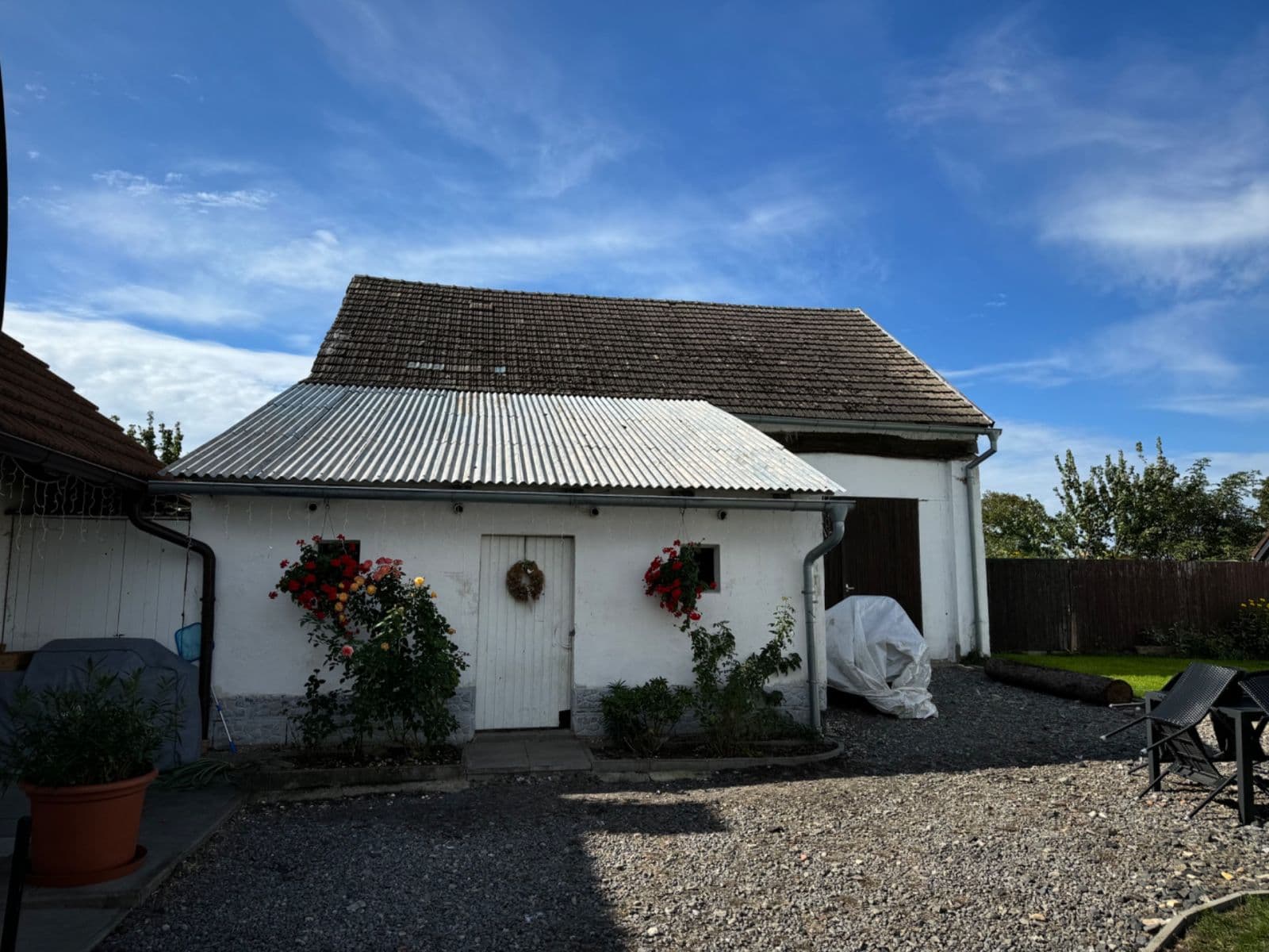 Predaj domu 185 m², pozemek 2.075 m², Vlkov pod Oškobrhem, Středočeský kraj Predaj domu 185 m², pozemek 2.075 m², Vlkov pod Oškobrhem, Středočeský kraj