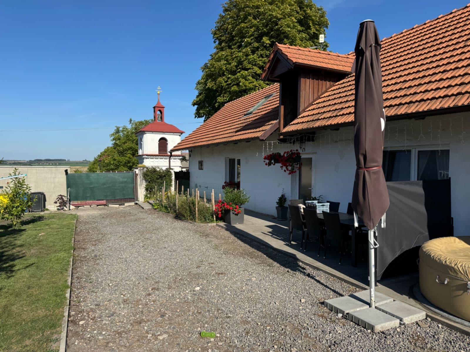 Predaj domu 185 m², pozemek 2.075 m², Vlkov pod Oškobrhem, Středočeský kraj Predaj domu 185 m², pozemek 2.075 m², Vlkov pod Oškobrhem, Středočeský kraj