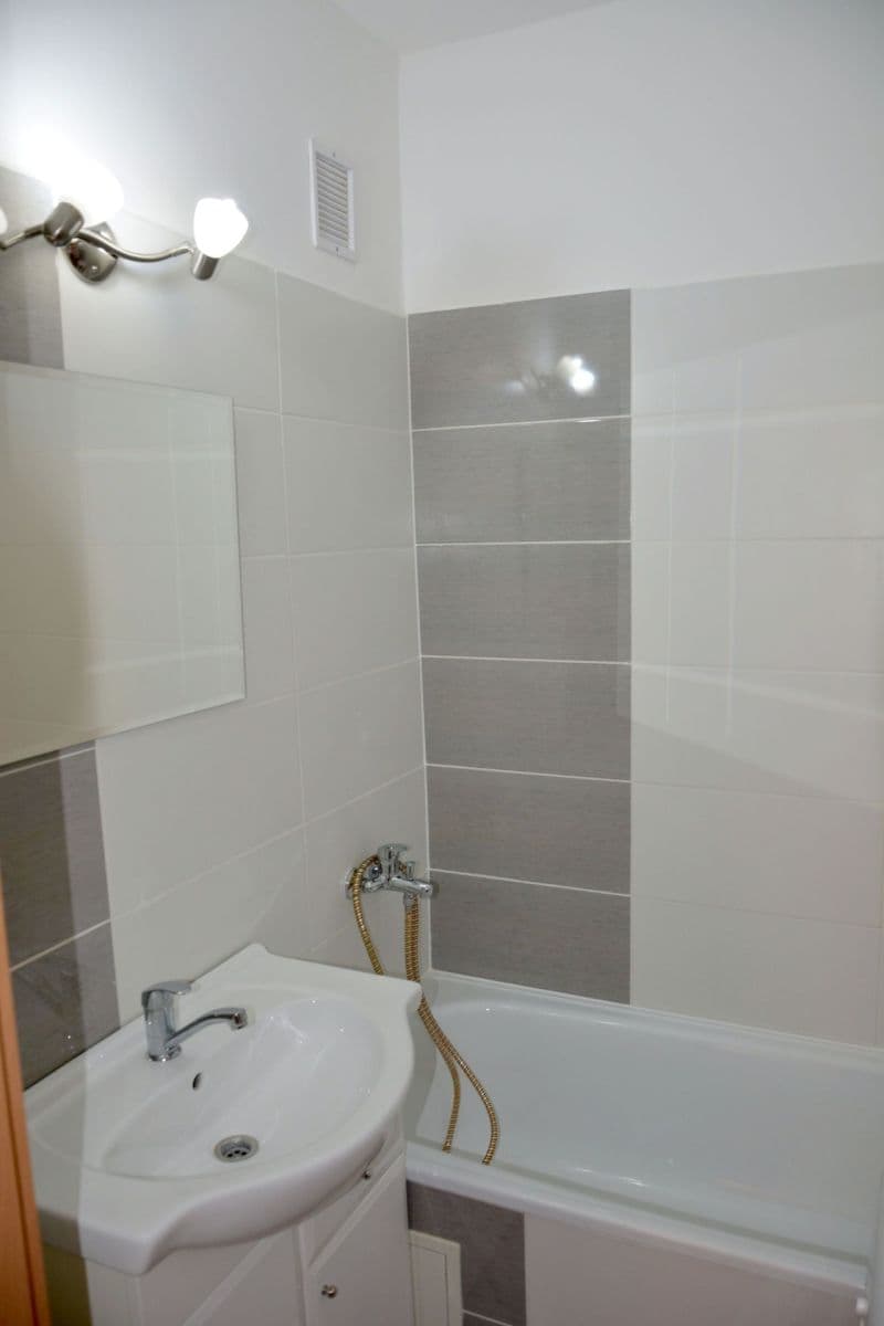 Predaj bytu 1-izbový 35 m², Kpt. Jána Rašu, Dúbravka, Bratislavský kraj Predaj bytu 1-izbový 35 m², Kpt. Jána Rašu, Dúbravka, Bratislavský kraj