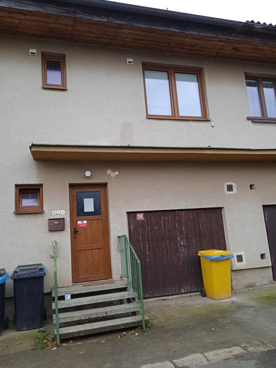 Prenájom bytu 2-izbový 45 m², Osvračín, Plzeňský kraj Prenájom bytu 2-izbový 45 m², Osvračín, Plzeňský kraj