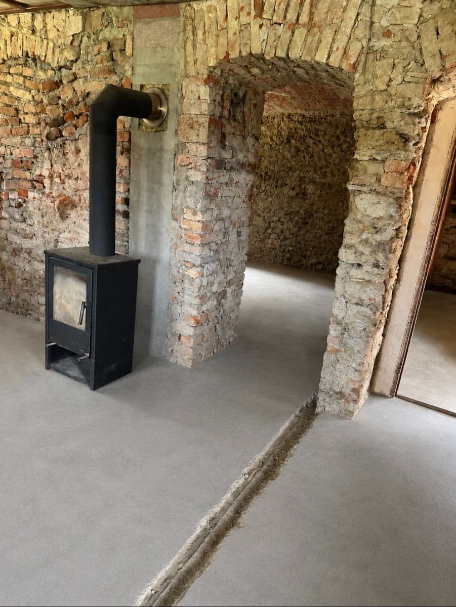 Predaj rekreačného objektu 250 m², pozemok 1.077 m², Smilovy Hory, Jihočeský kraj Predaj rekreačného objektu 250 m², pozemok 1.077 m², Smilovy Hory, Jihočeský kraj