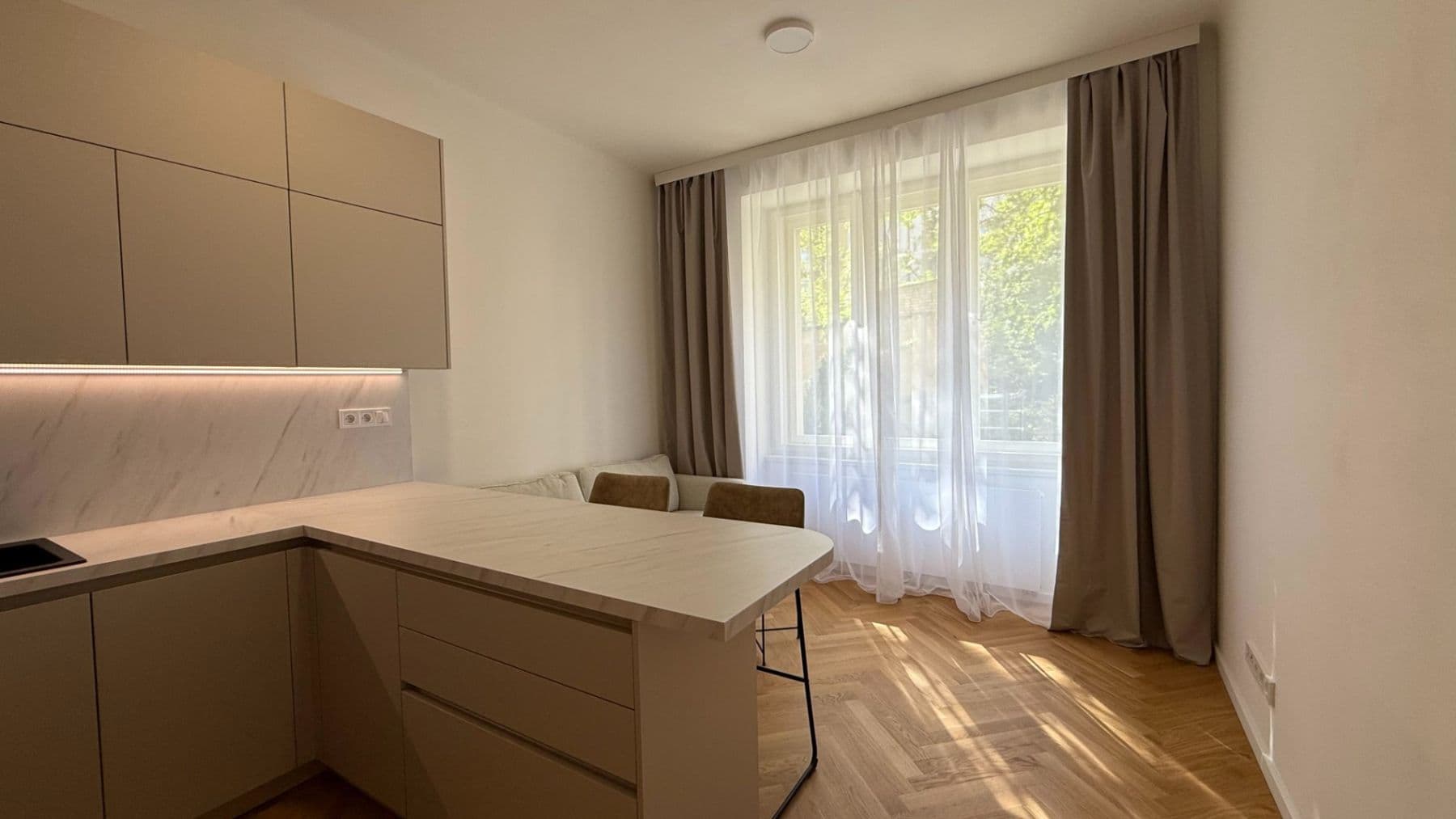 Prenájom bytu 2-izbový 45 m², Vinohradská, Praha, Praha Prenájom bytu 2-izbový 45 m², Vinohradská, Praha, Praha