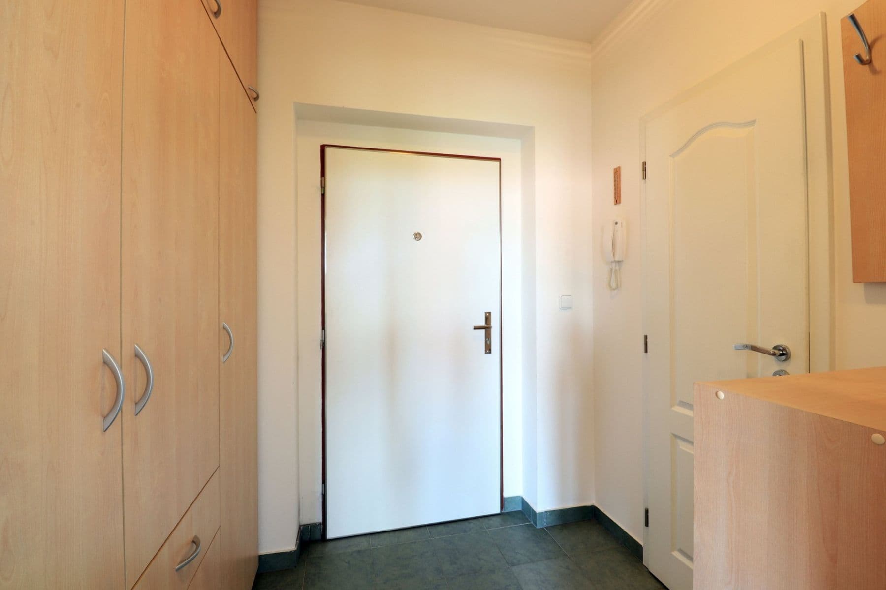 Prenájom bytu 2-izbový 40 m², Holubí, Praha, Praha Prenájom bytu 2-izbový 40 m², Holubí, Praha, Praha