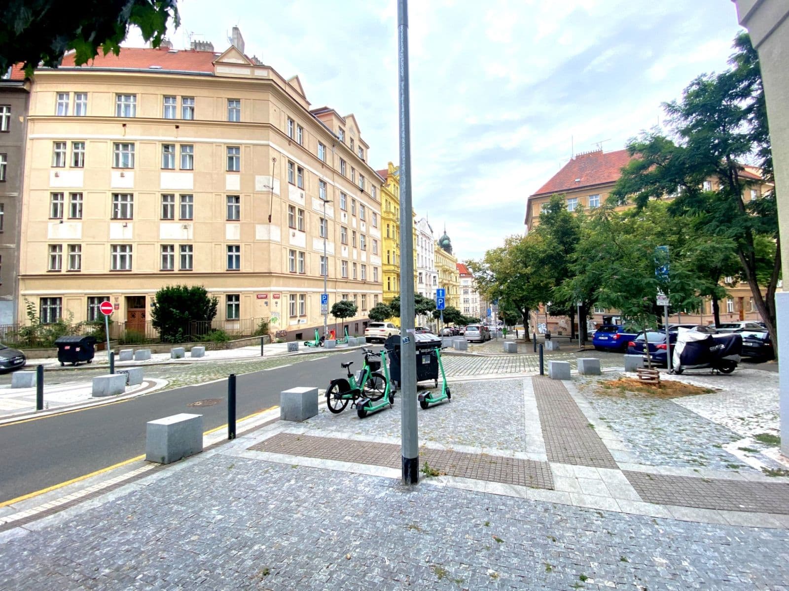 Prenájom bytu 2-izbový 54 m², Bulharská, Praha, Praha Prenájom bytu 2-izbový 54 m², Bulharská, Praha, Praha