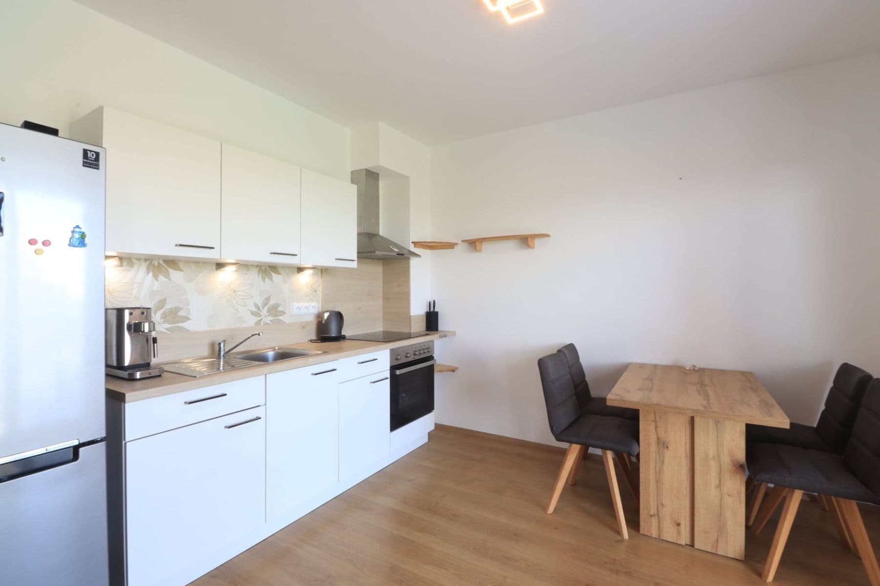 Prenájom bytu 2-izbový 51 m², Na Cihelně, Klíčany, Středočeský kraj Prenájom bytu 2-izbový 51 m², Na Cihelně, Klíčany, Středočeský kraj