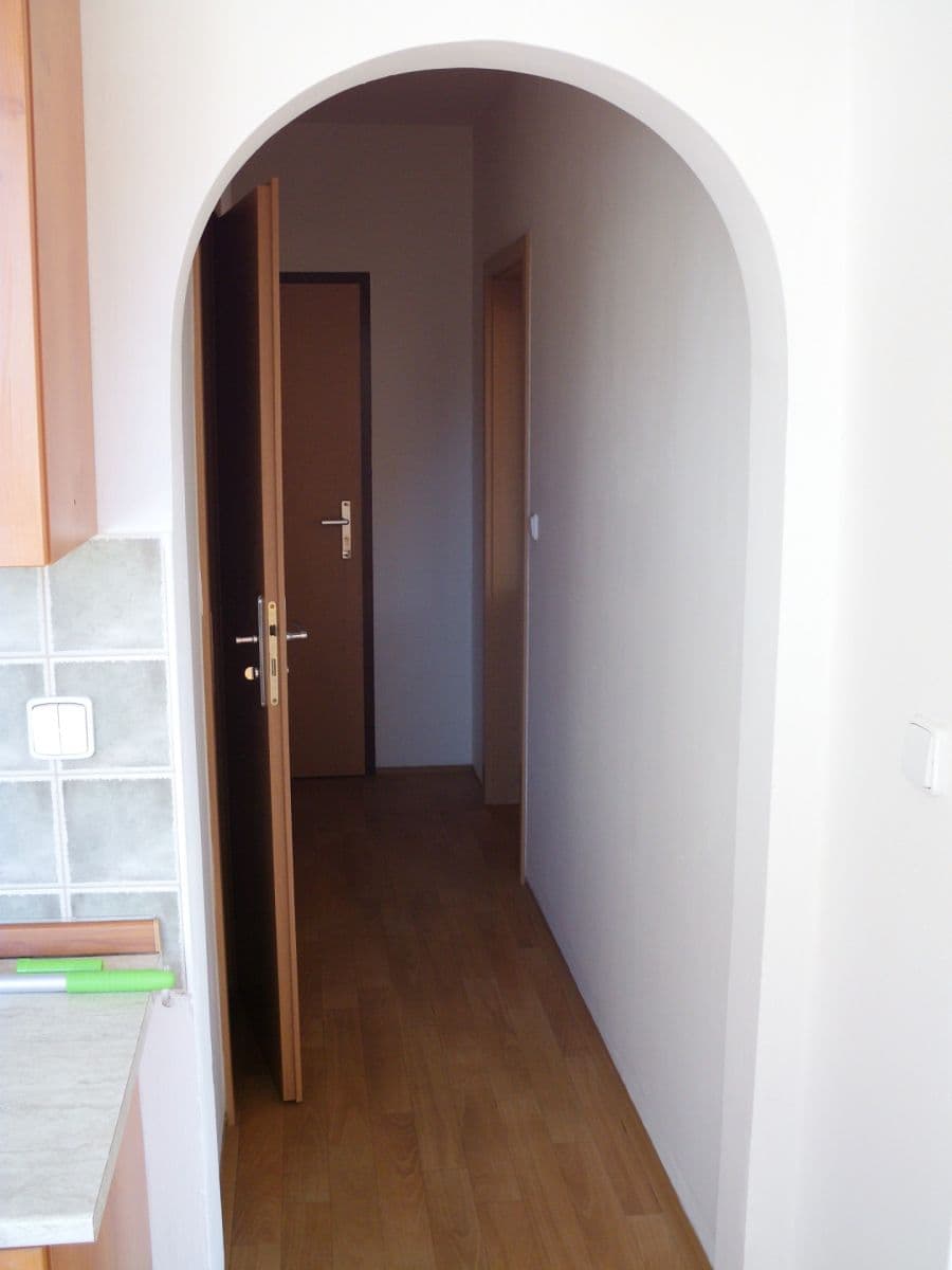 Prenájom bytu 1-izbový 36 m², Pastelová, Liberec, Liberecký kraj Prenájom bytu 1-izbový 36 m², Pastelová, Liberec, Liberecký kraj