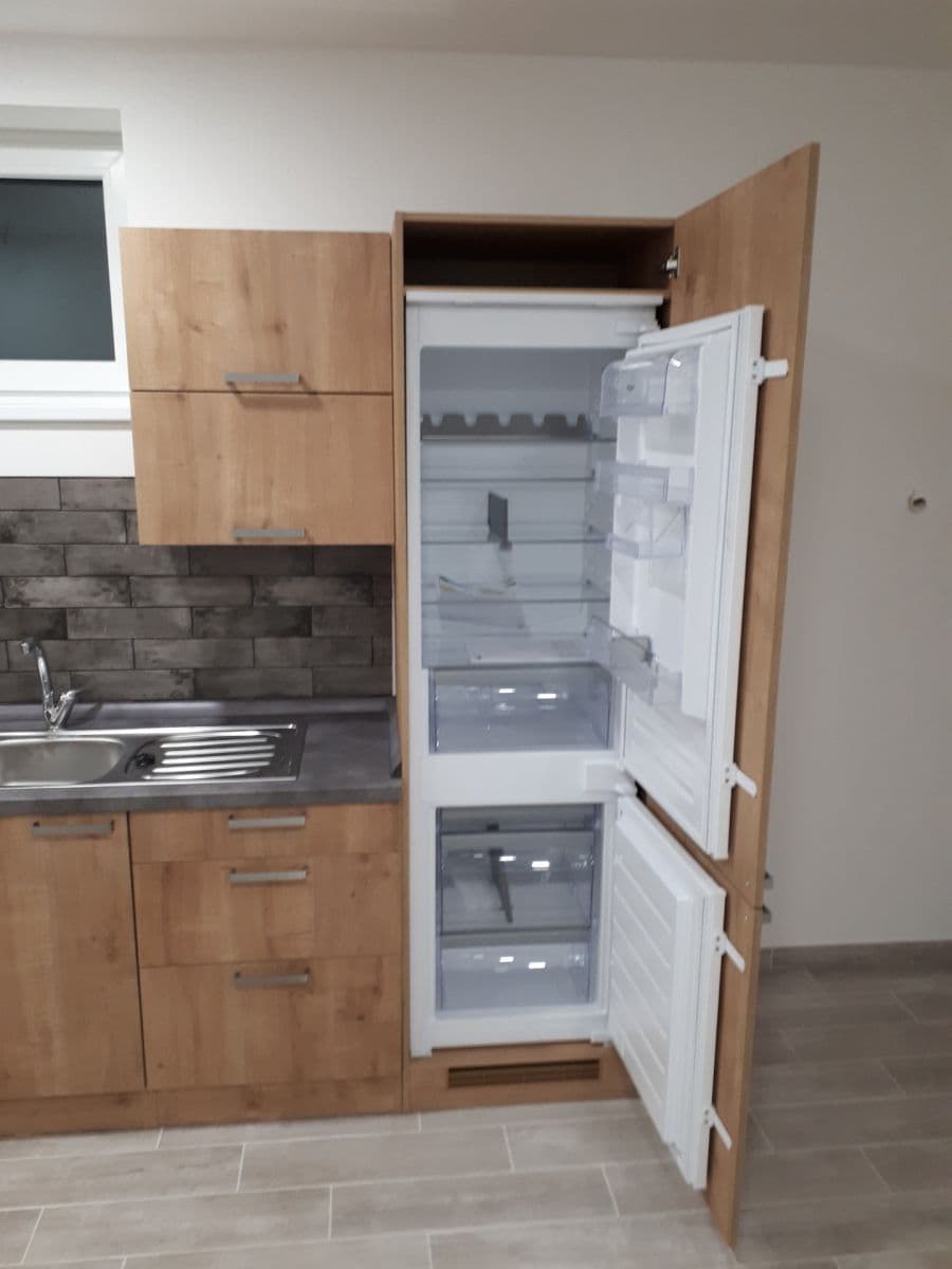 Prenájom bytu 3-izbový 56 m², Brněnská, Kuřim, Jihomoravský kraj Prenájom bytu 3-izbový 56 m², Brněnská, Kuřim, Jihomoravský kraj