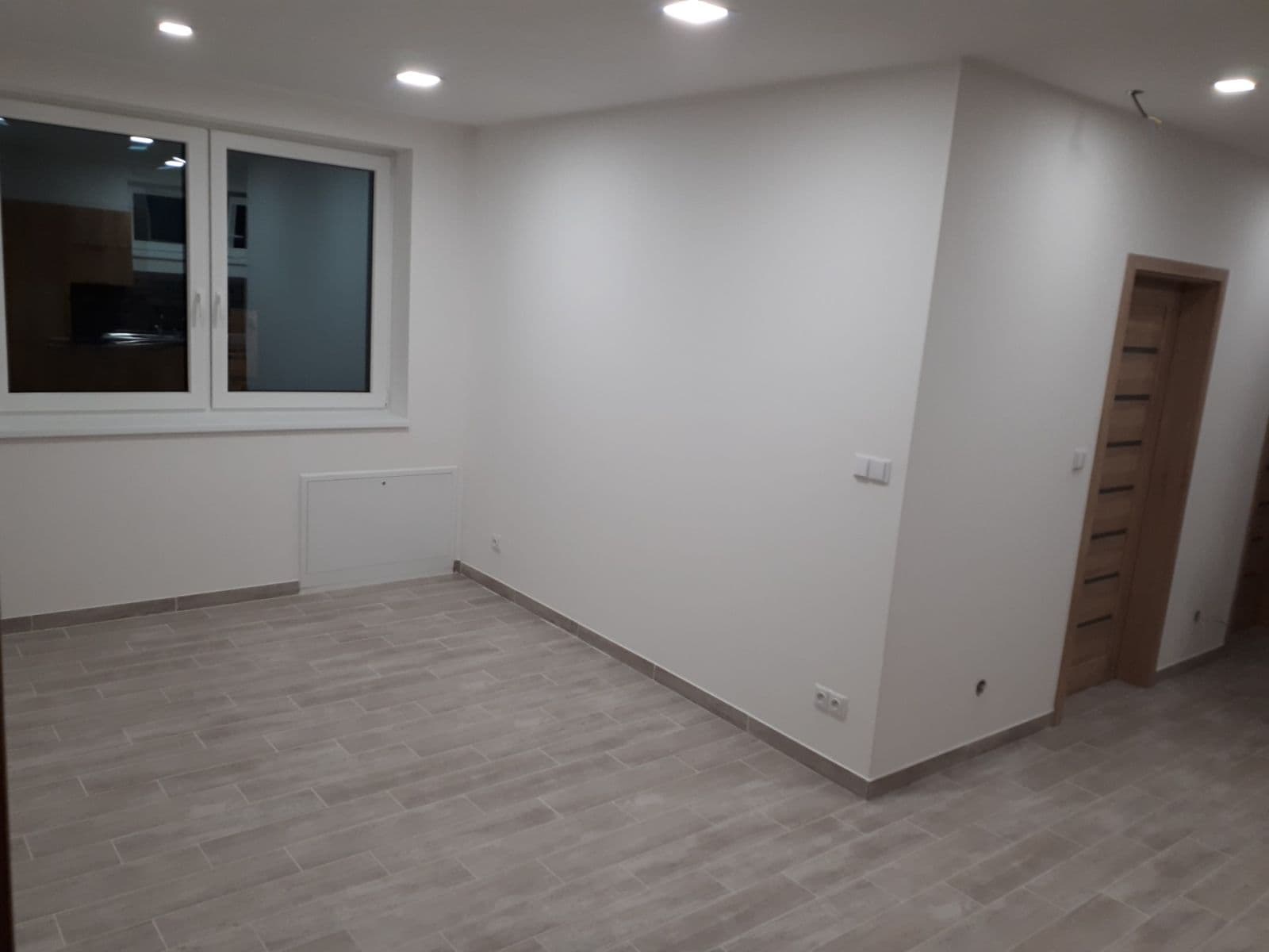 Prenájom bytu 3-izbový 56 m², Brněnská, Kuřim, Jihomoravský kraj Prenájom bytu 3-izbový 56 m², Brněnská, Kuřim, Jihomoravský kraj
