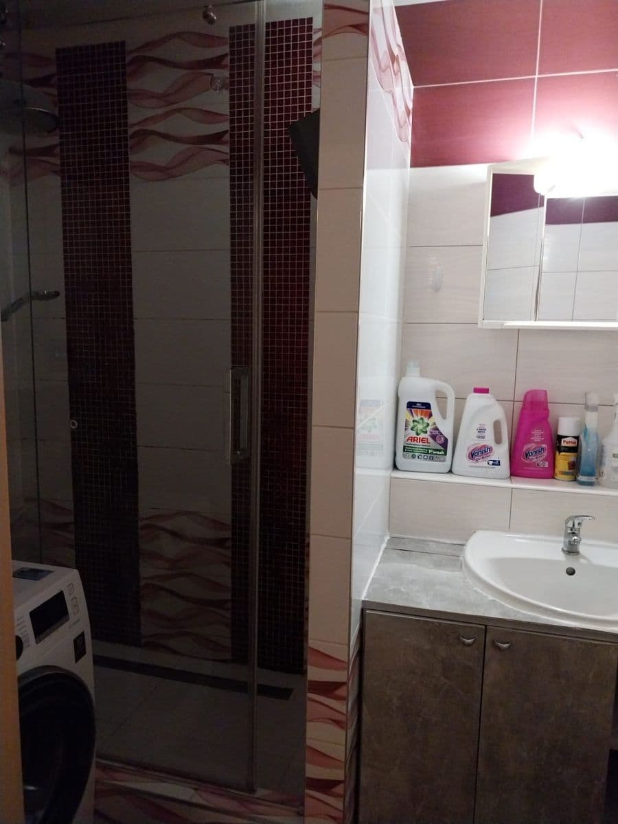 Prenájom bytu 2-izbový 65 m², U Krčského nádraží, Praha, Praha Prenájom bytu 2-izbový 65 m², U Krčského nádraží, Praha, Praha