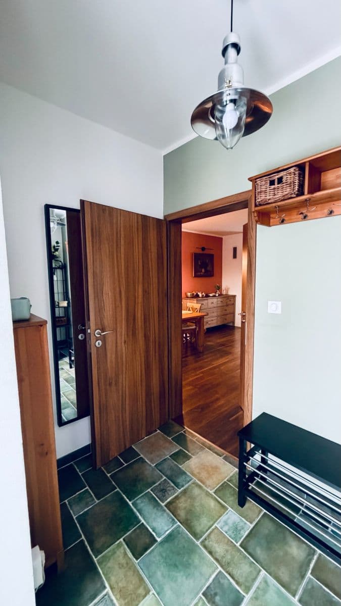 Predaj domu 140 m², pozemek 303 m², Dlouhomostecká, Liberec, Liberecký kraj Predaj domu 140 m², pozemek 303 m², Dlouhomostecká, Liberec, Liberecký kraj