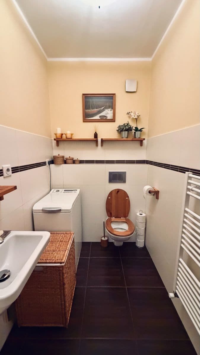 Predaj domu 140 m², pozemek 303 m², Dlouhomostecká, Liberec, Liberecký kraj Predaj domu 140 m², pozemek 303 m², Dlouhomostecká, Liberec, Liberecký kraj