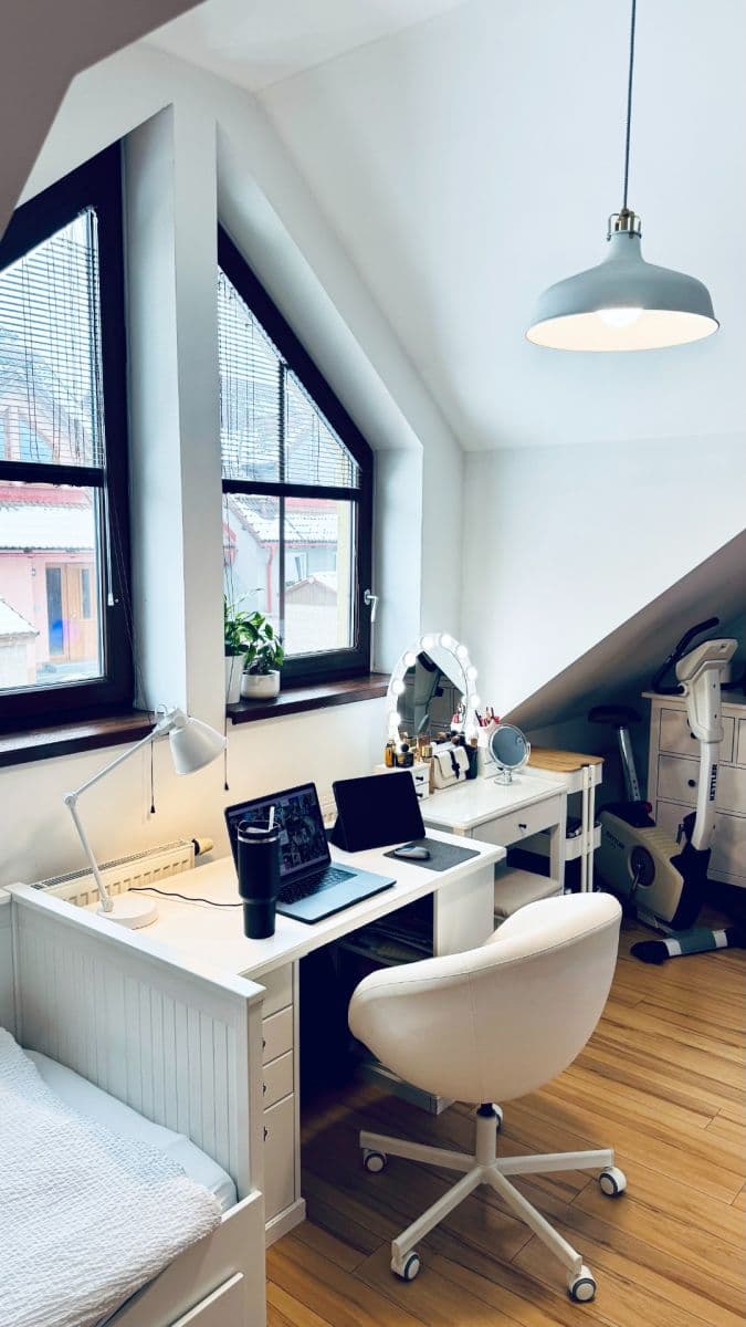 Predaj domu 140 m², pozemek 303 m², Dlouhomostecká, Liberec, Liberecký kraj Predaj domu 140 m², pozemek 303 m², Dlouhomostecká, Liberec, Liberecký kraj