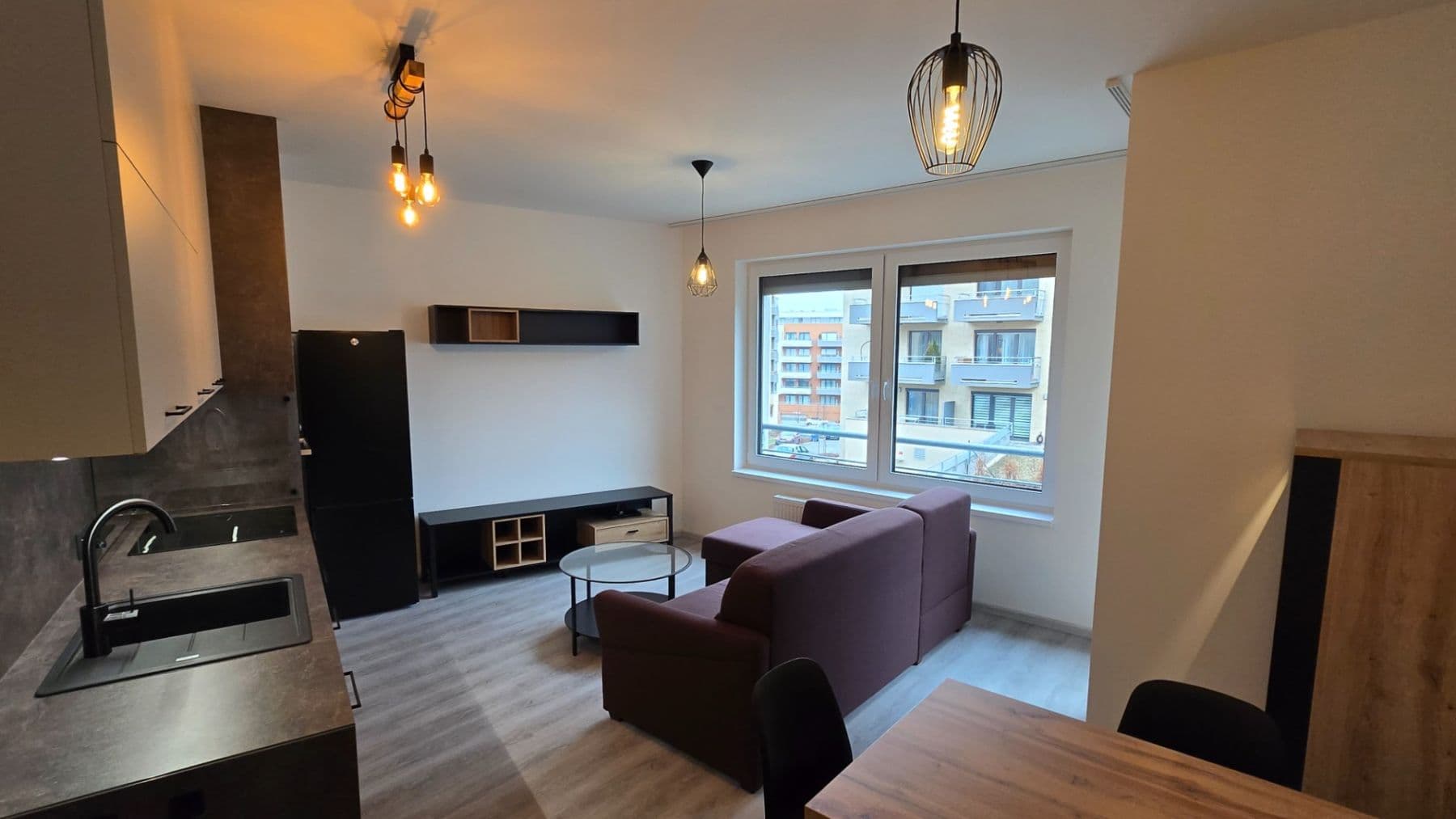 Prenájom bytu 2-izbový 47 m², Drahňovická, Praha, Praha Prenájom bytu 2-izbový 47 m², Drahňovická, Praha, Praha