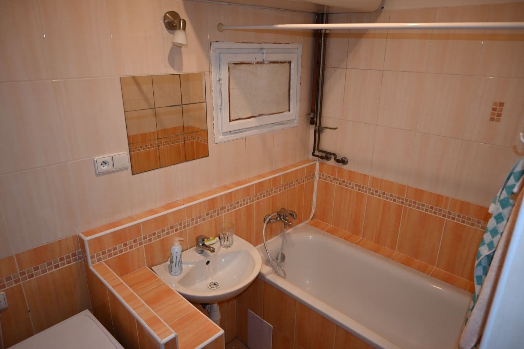 Prenájom bytu 2-izbový 32 m², Pod Strojírnami, Praha, Praha Prenájom bytu 2-izbový 32 m², Pod Strojírnami, Praha, Praha