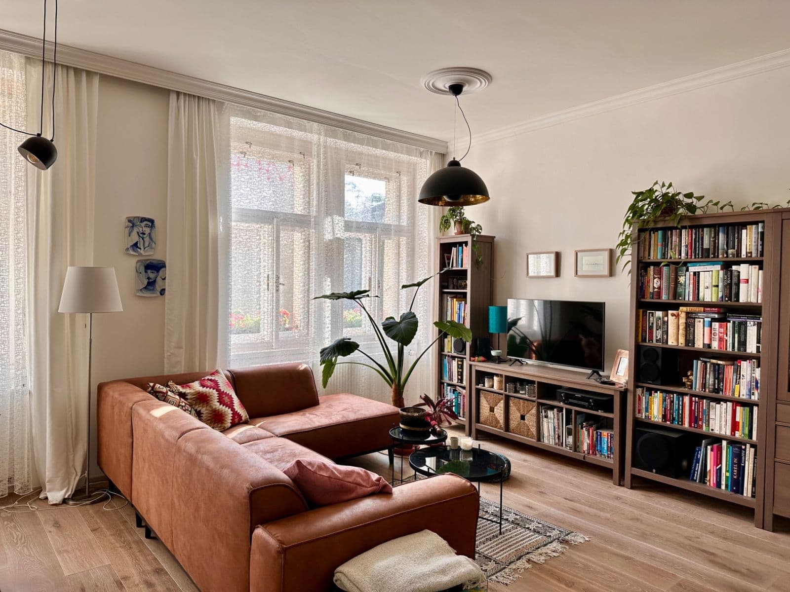 Prenájom bytu 3-izbový 77 m², Benátská, Praha, Praha Prenájom bytu 3-izbový 77 m², Benátská, Praha, Praha