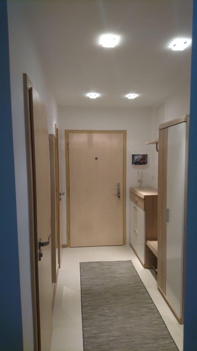 Prenájom bytu 3-izbový 66 m², Banšelova, Ružinov, Bratislavský kraj Prenájom bytu 3-izbový 66 m², Banšelova, Ružinov, Bratislavský kraj