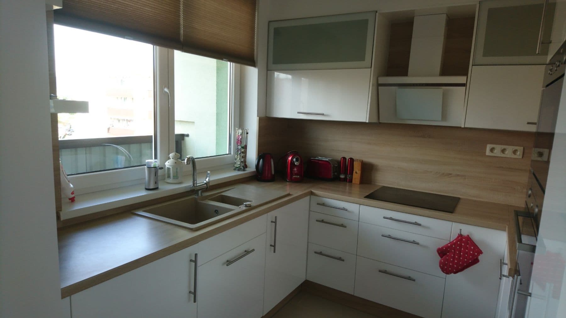 Prenájom bytu 3-izbový 66 m², Banšelova, Ružinov, Bratislavský kraj Prenájom bytu 3-izbový 66 m², Banšelova, Ružinov, Bratislavský kraj