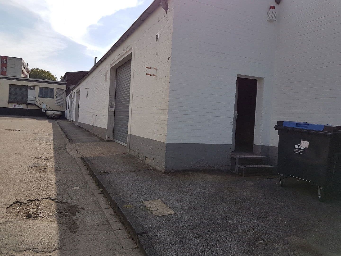 Prenájom nebytového priestoru 1.000 m², Münchener Straße 73, Essen, Severné Porýnie - Westfálsko Prenájom nebytového priestoru 1.000 m², Münchener Straße 73, Essen, Severné Porýnie - Westfálsko