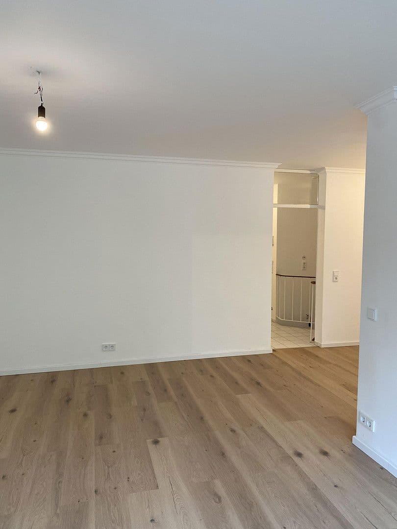 Prenájom bytu 3-izbový 89 m², Kimbernstraße, Hamburg, Hamburg Prenájom bytu 3-izbový 89 m², Kimbernstraße, Hamburg, Hamburg