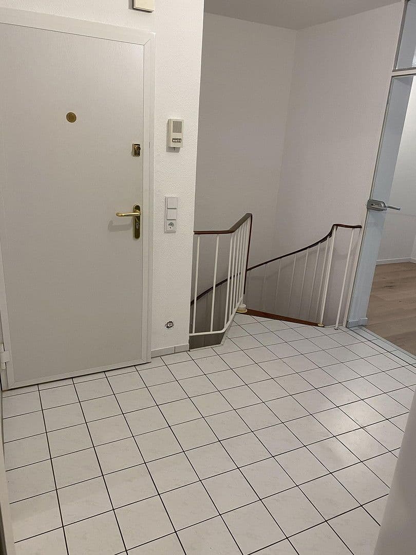 Prenájom bytu 3-izbový 89 m², Kimbernstraße, Hamburg, Hamburg Prenájom bytu 3-izbový 89 m², Kimbernstraße, Hamburg, Hamburg