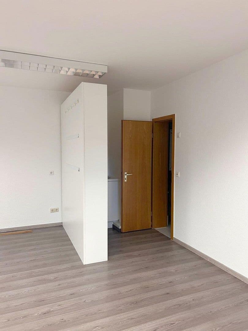 Prenájom bytu 1-izbový 38 m², Bad Wimpfen, Bádensko-Wurttembersko Prenájom bytu 1-izbový 38 m², Bad Wimpfen, Bádensko-Wurttembersko